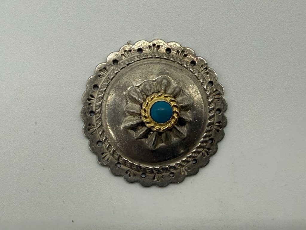 良品　金縄ターコイズフラワーコンチョ小10.36g