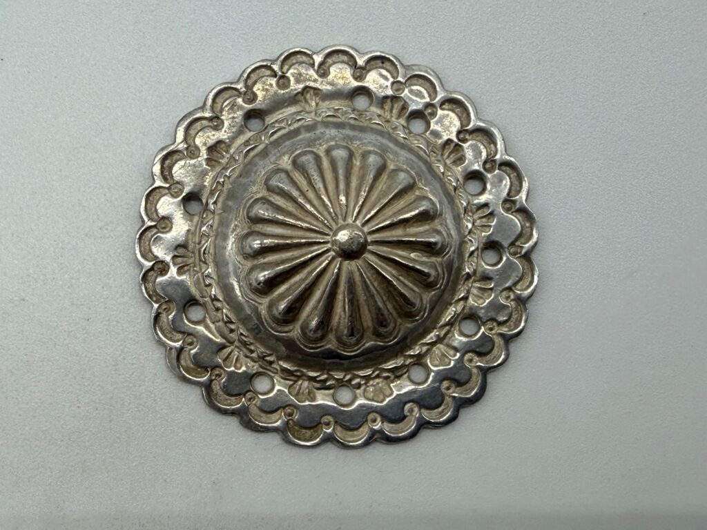 極美品　フラワーコンチ16.78g