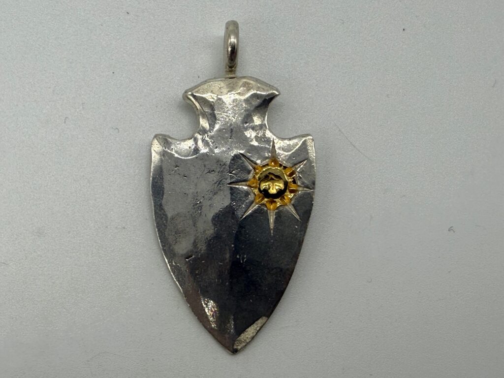 美品　ヤジリ大刻印ズレ16.62g
