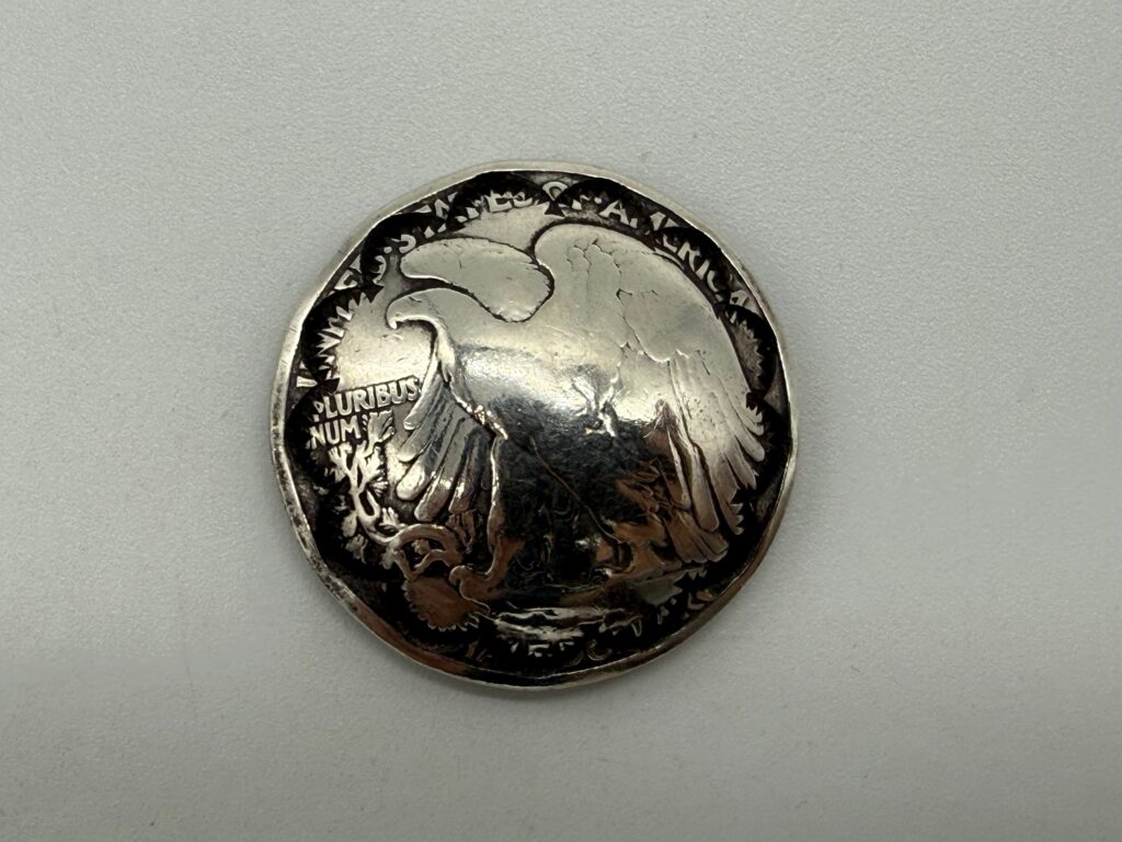 良品 タガネ彫りハーフダラーコンチョWマルカン12.69g