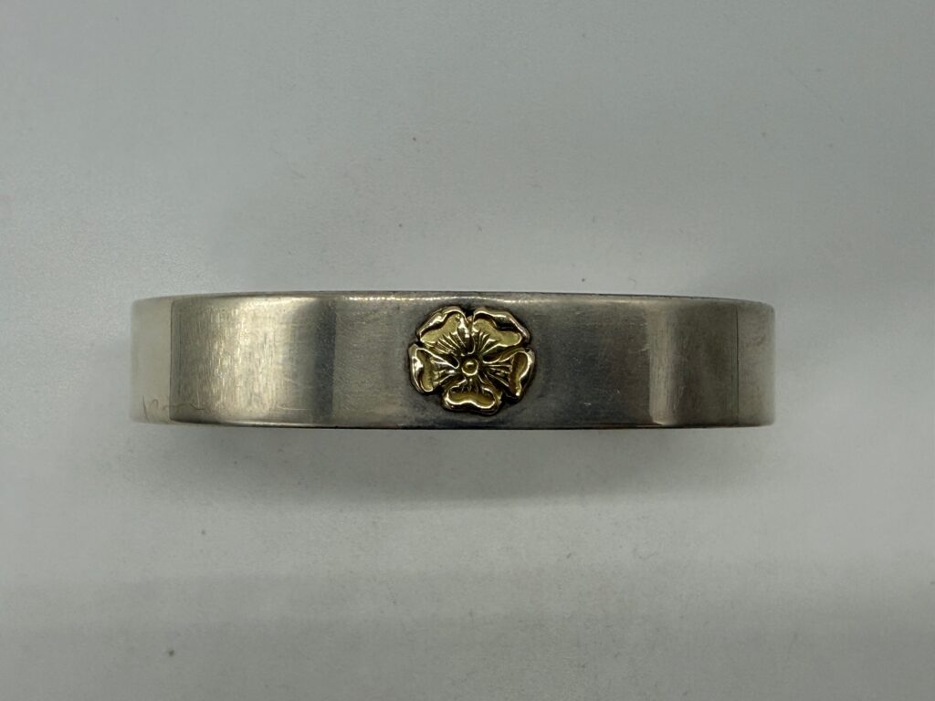 美品　平打ブレスM32.65g