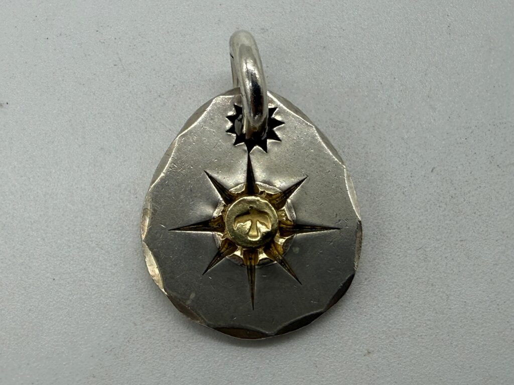 美品　小メタル11.44g