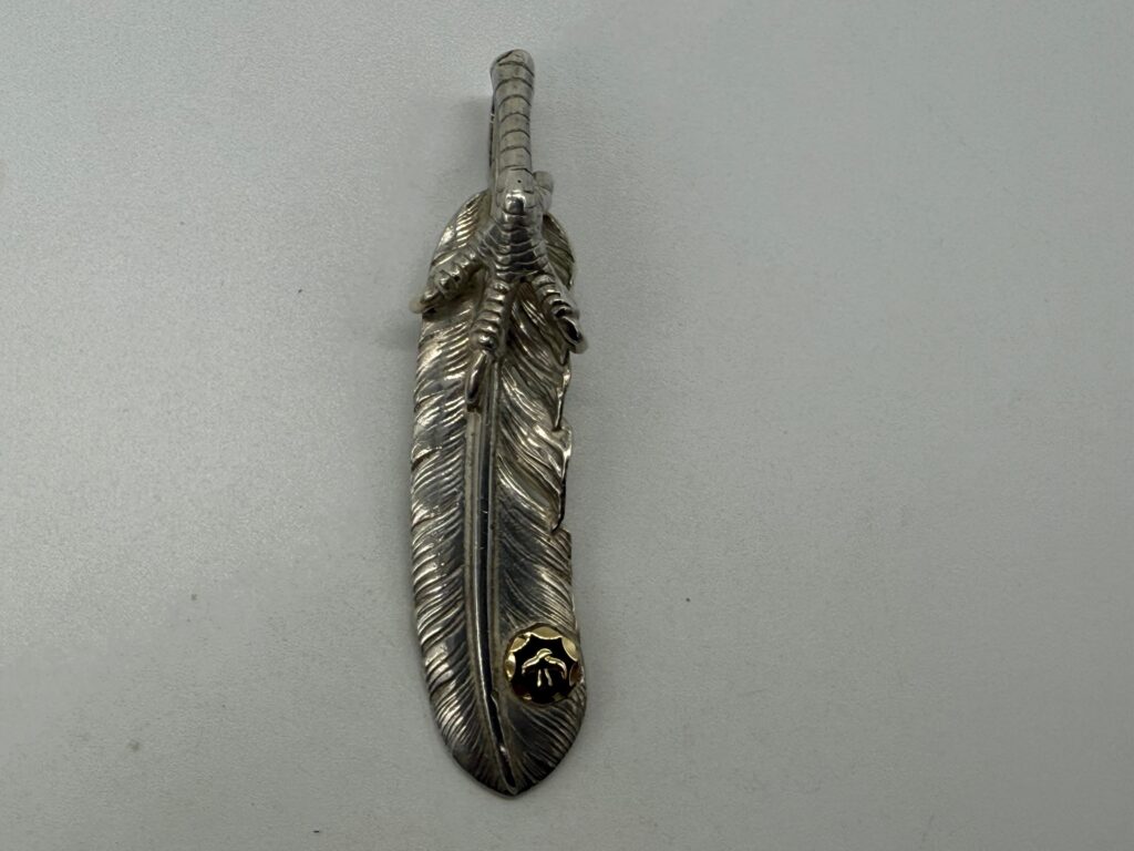 美品　銀爪メタル付特大フェザー左　現行16.71g