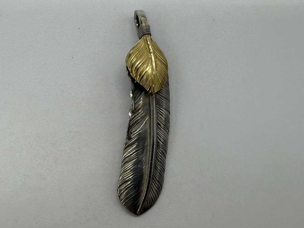 美品 上金特大フェザー右 現行14.03g