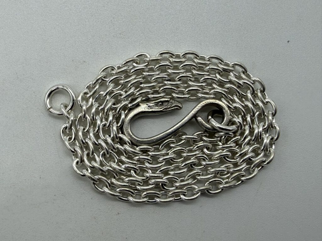美品 細丸イーグルフックチェーン 16.90g