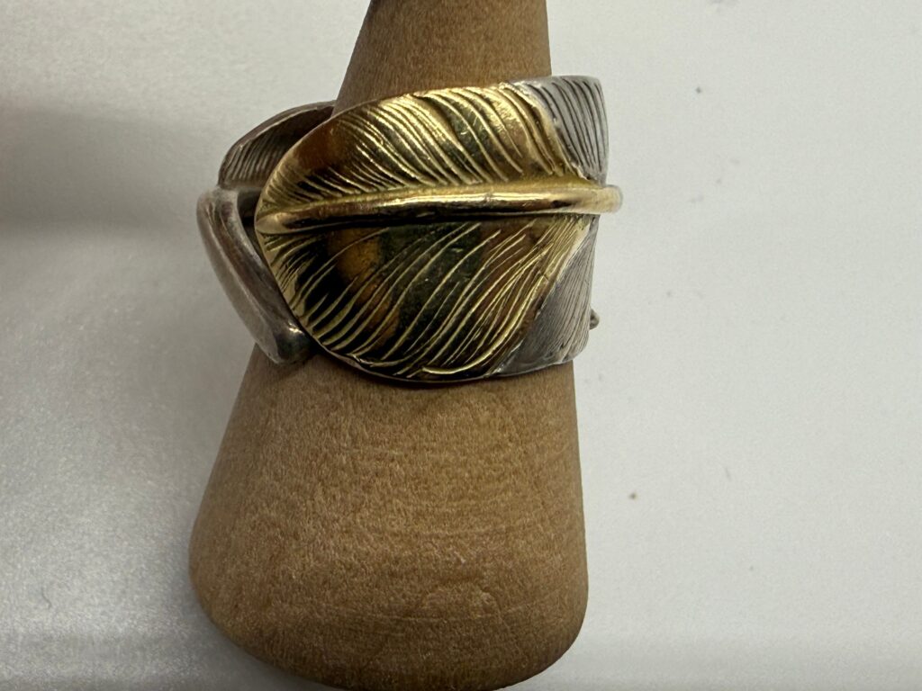 １６号　美品　先金特大フェザーリング8.71g