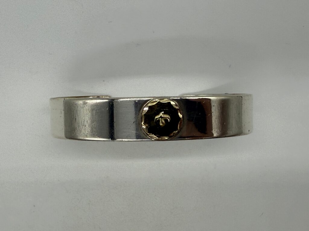 美品　平打ブレスM33.61g