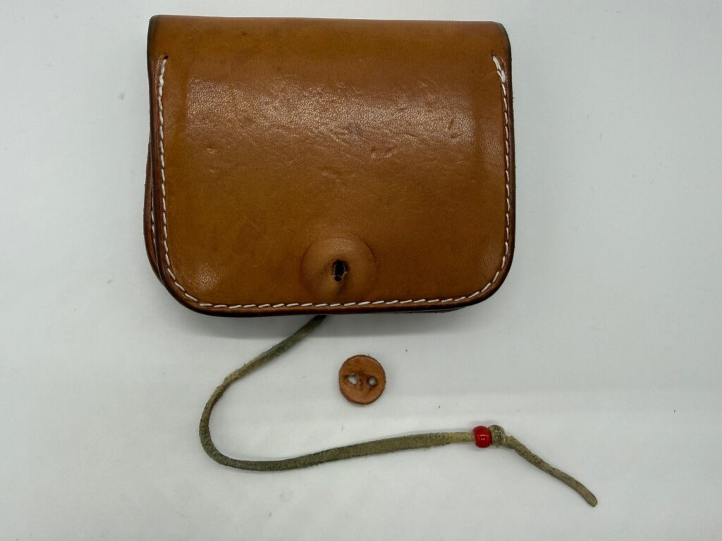 良品　角型小銭入れ　サドル