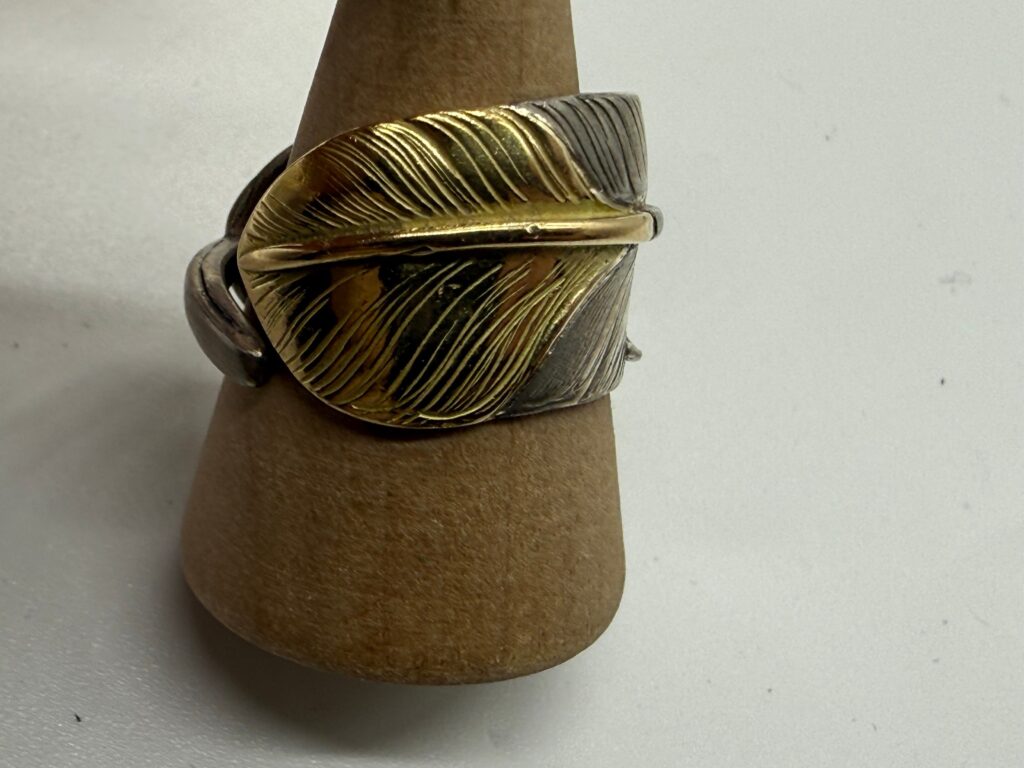 １９号　美品　先金特大フェザーリング8.80g