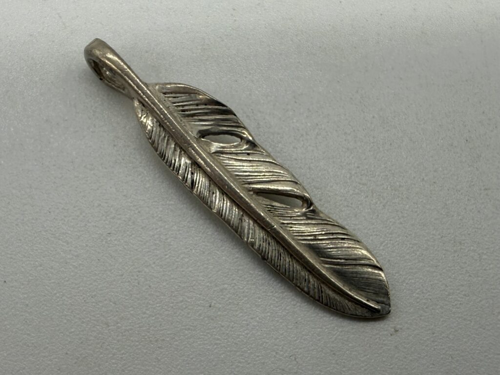 ゴローズ　良品　SVフェザー小左　1.47g