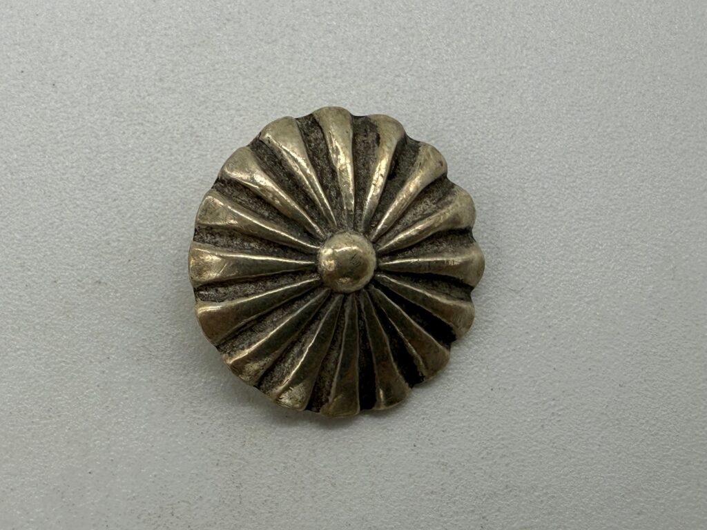 美品 SVコンチョ3.25g