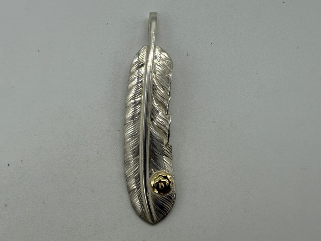 ほぼ新品　金メタル付特大フェザー左　現行11.64g