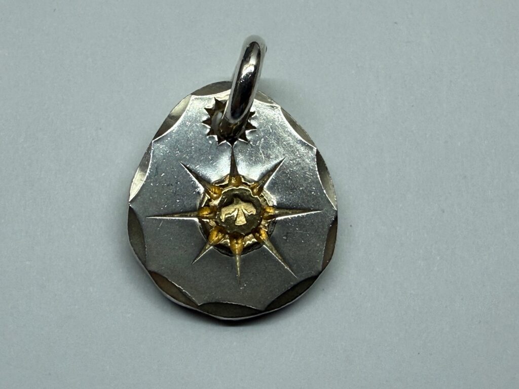 美品　小メタル　11.39g