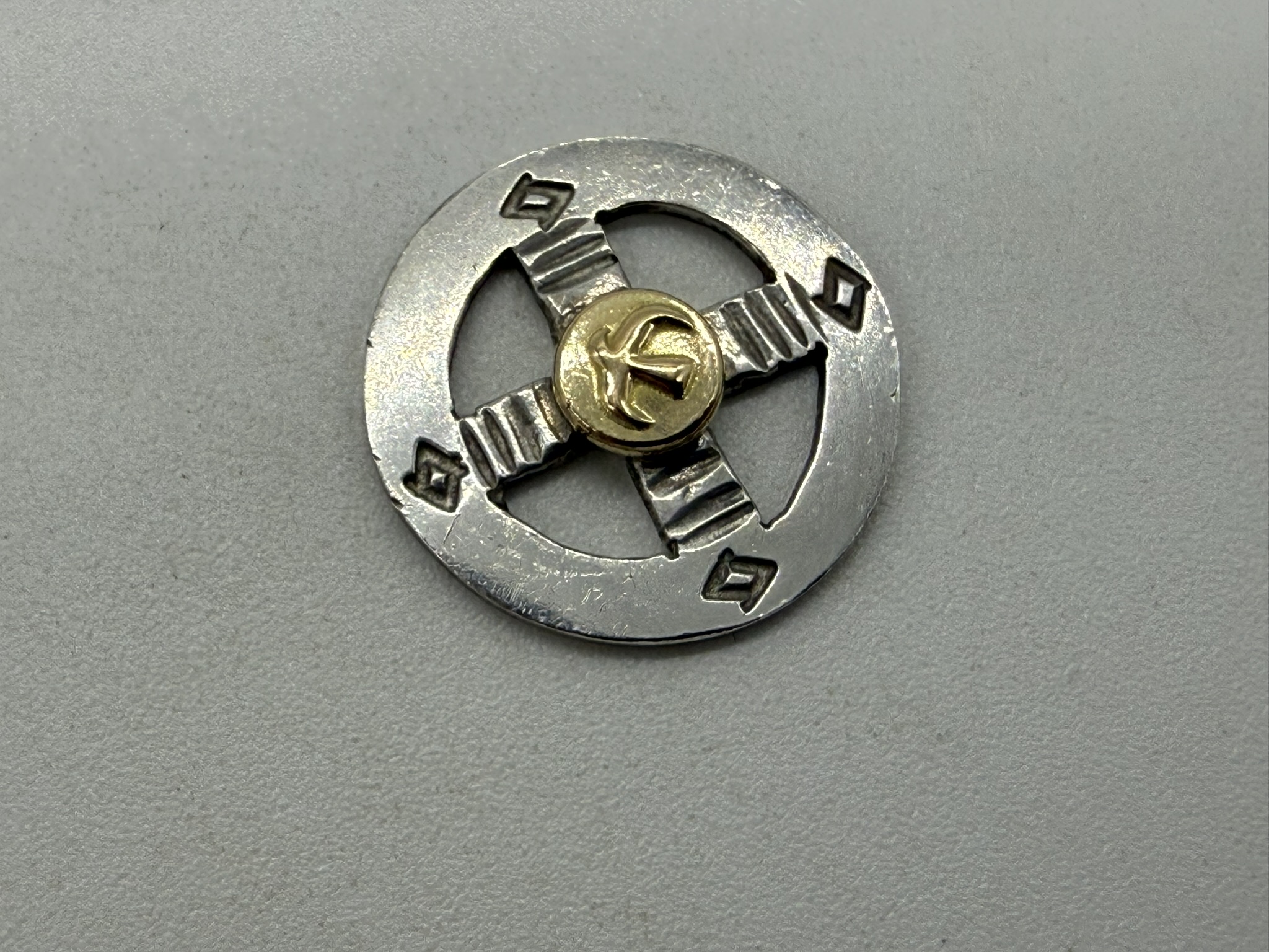 美品 金メタル付ホイール 最新キャスト2.38g - 画像 (3)