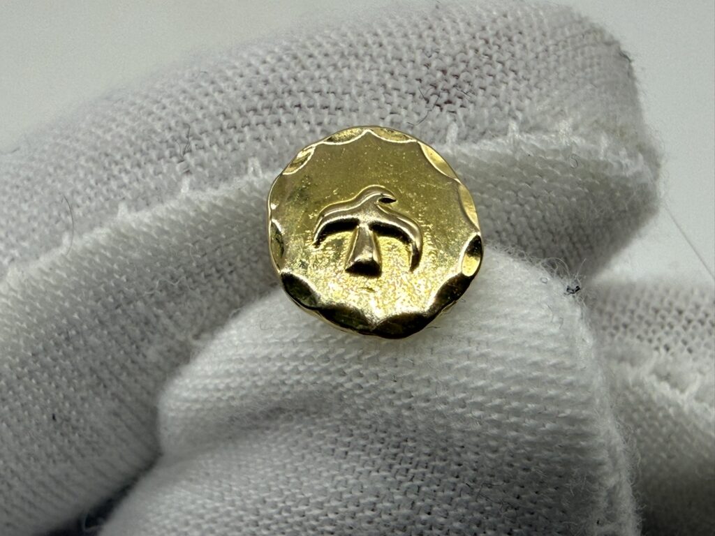 【美品】金メタルピアス【0.90g】