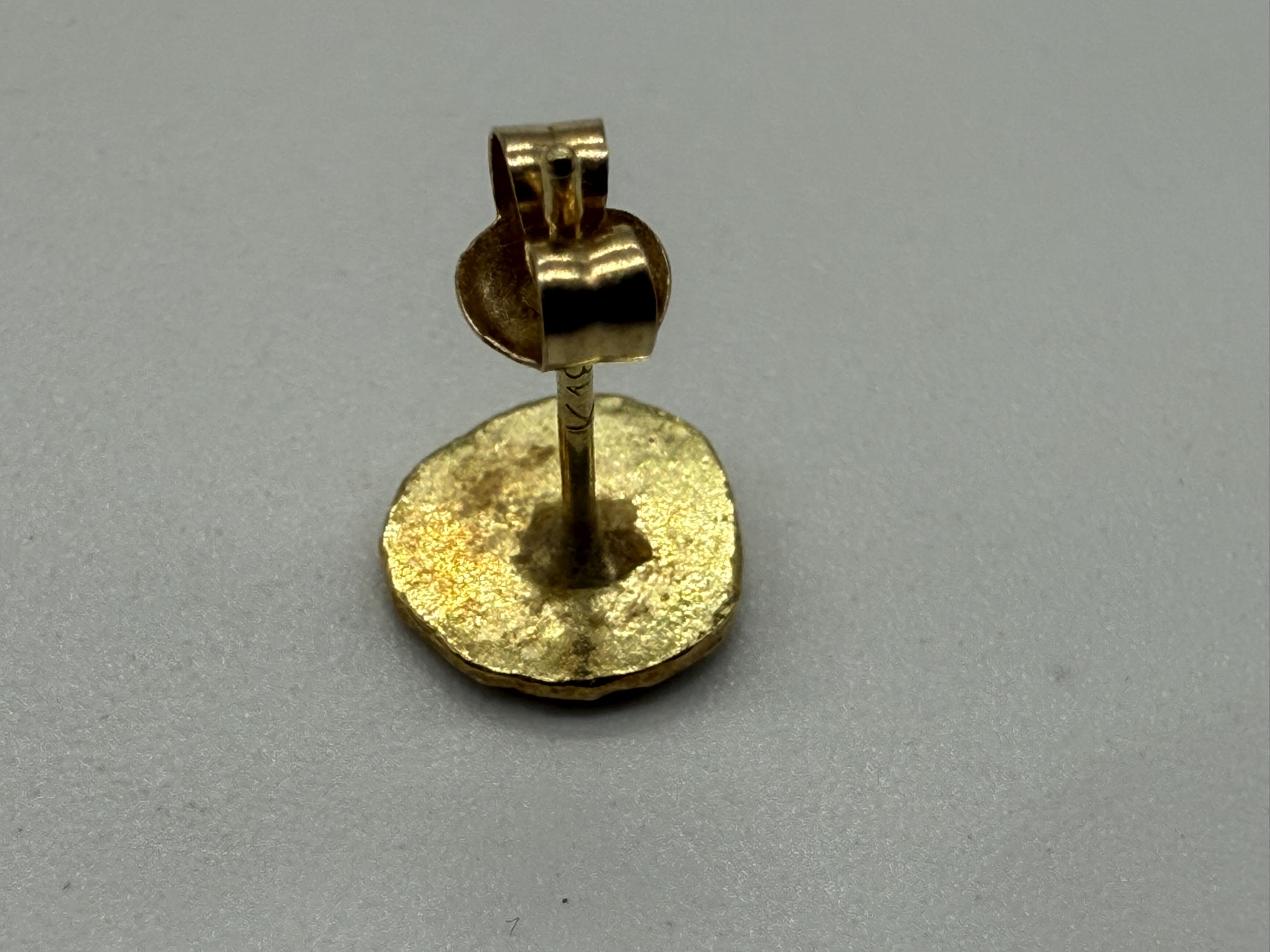 【良品】金メタルピアス【OLD0.72g】 - 画像 (6)