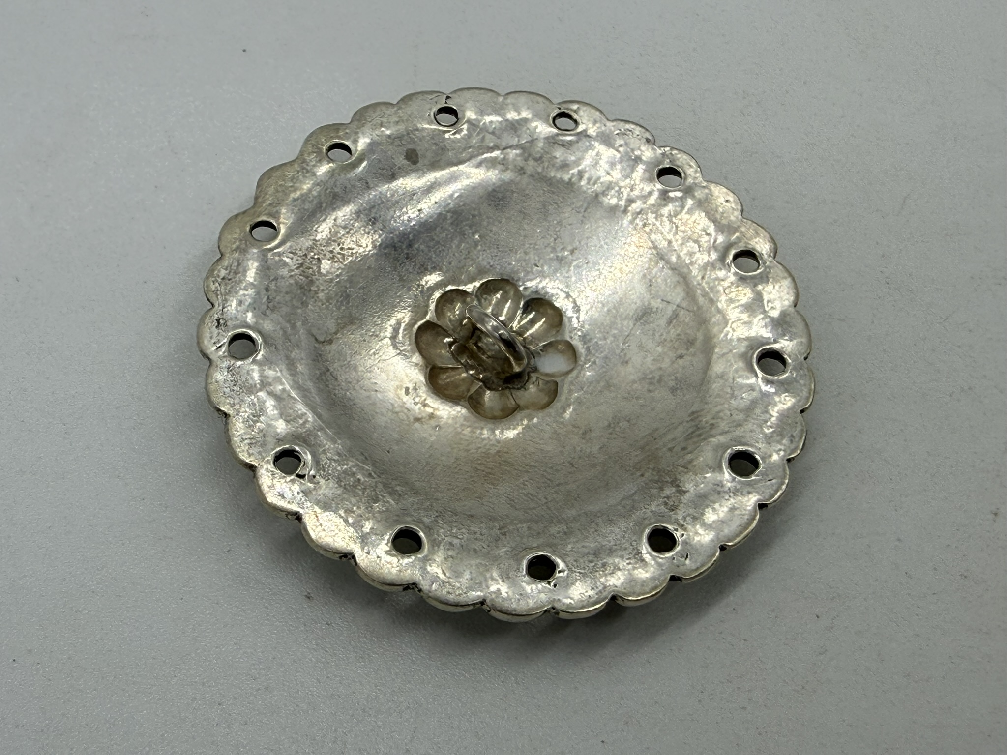 【美品】フラワーコンチョ【13.19g】 - 画像 (3)