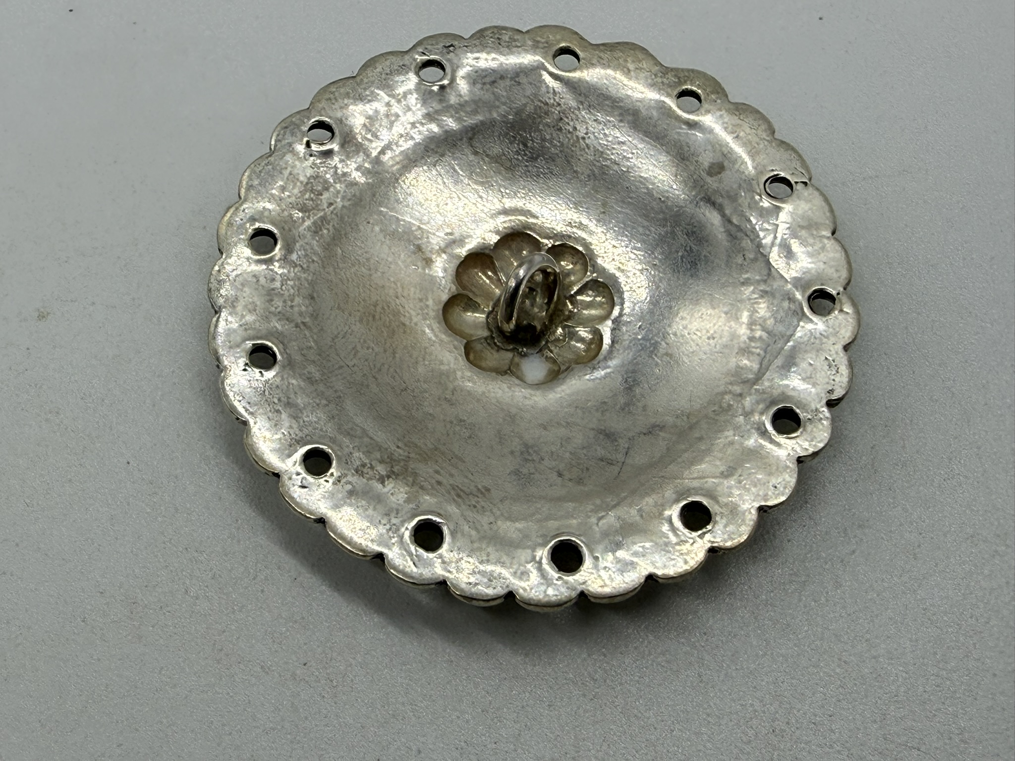 【美品】フラワーコンチョ【13.19g】 - 画像 (2)