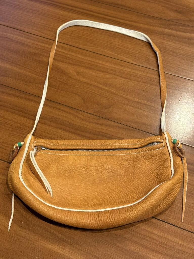 【ほぼ新品】ディアスキンショルダポーチ【スモーク】