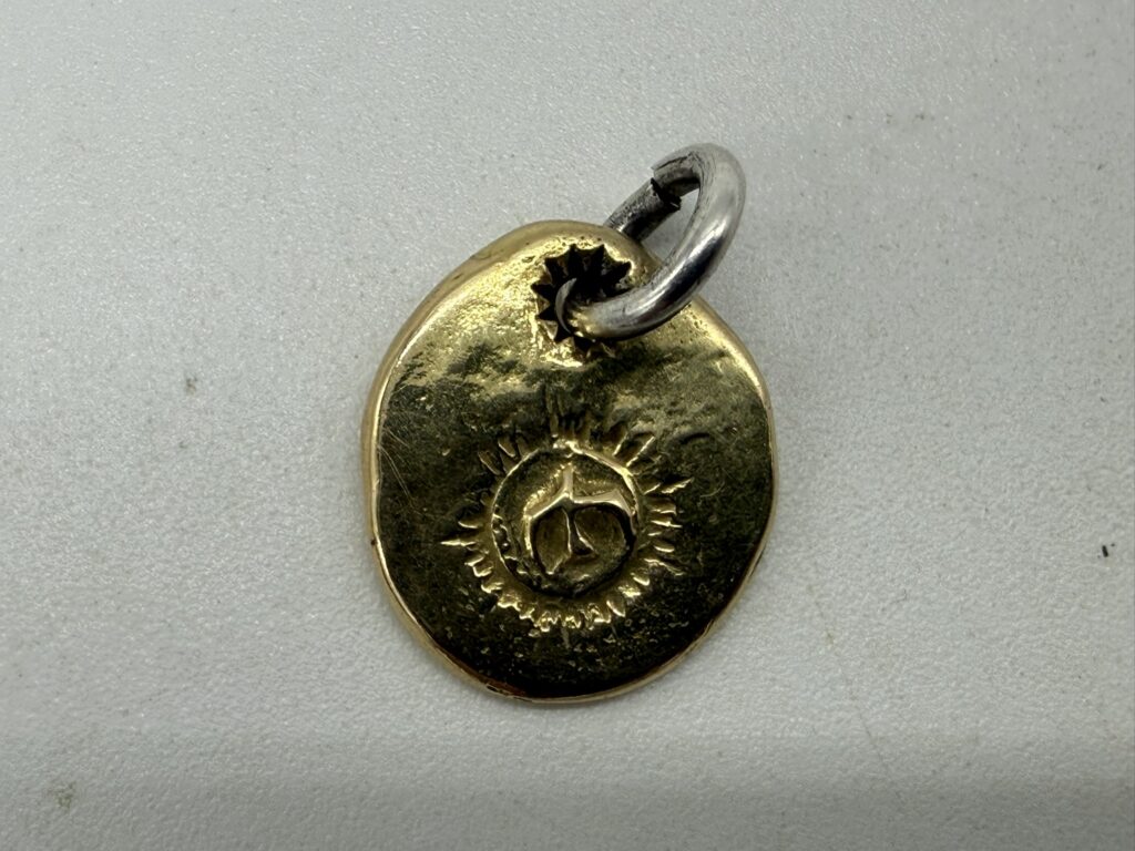 【美品】K18IN太陽メタル大【OLD3.74g】
