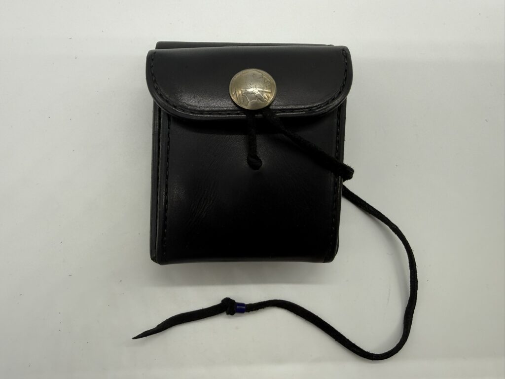 【新品】二つ折りショートウォレット【黒】