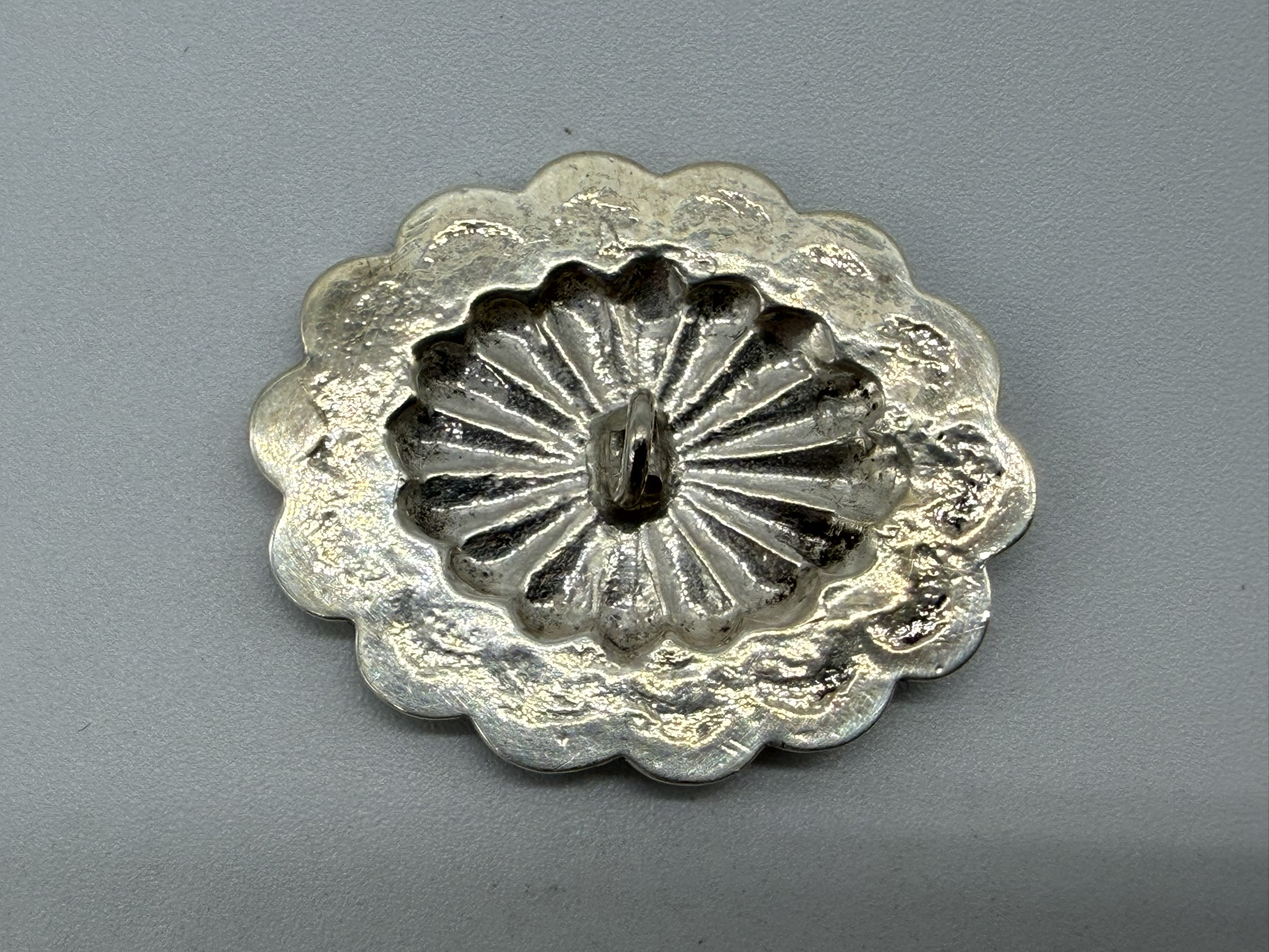 【良品】楕円形金メタル付フラワーコンチョ横【最新キャスト8.45g】 - 画像 (4)