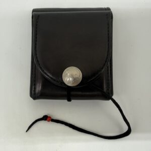 【美品】新型二つ折りショートウォレット【黒】