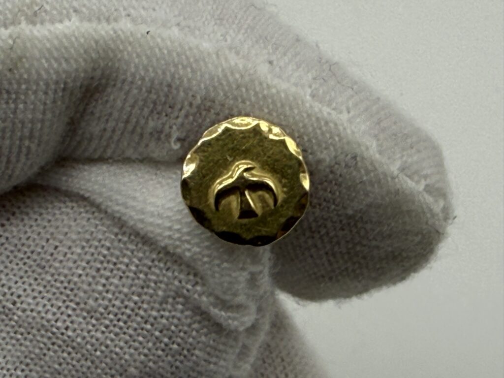 【美品】金メタルピアス【0.84g】