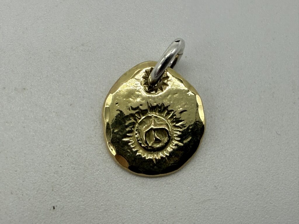 【新品】K18IN太陽メタル大【現行3.61g】