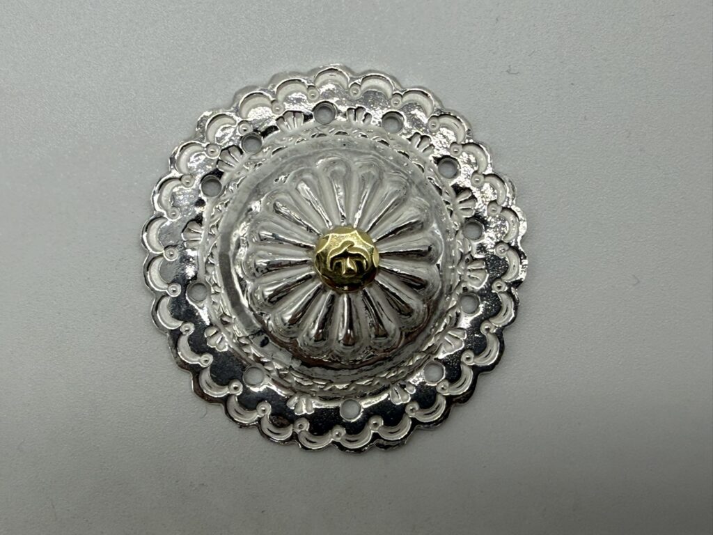 【新品】金メタル付フラワーコンチョ【現行巾着用15.911】