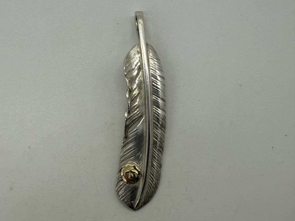 【美品】金メタル付特大フェザー右【最新キャスト11.40g】