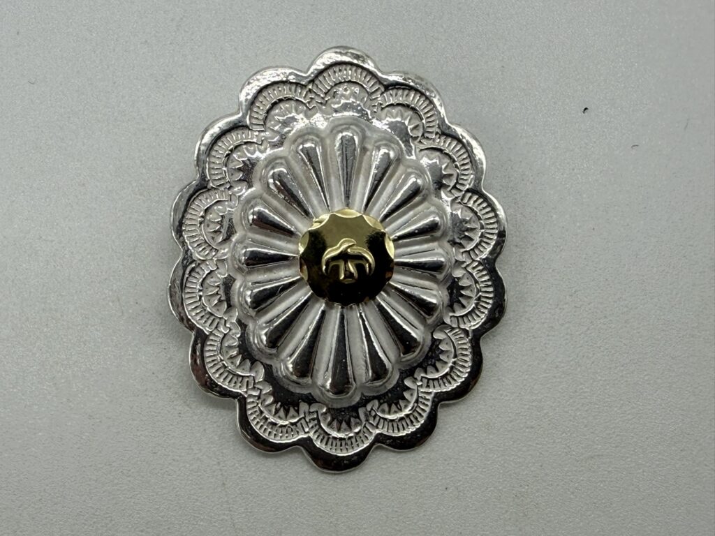 【新品】楕円形金メタル付フラワーコンチョ縦【巾着用8.49g】