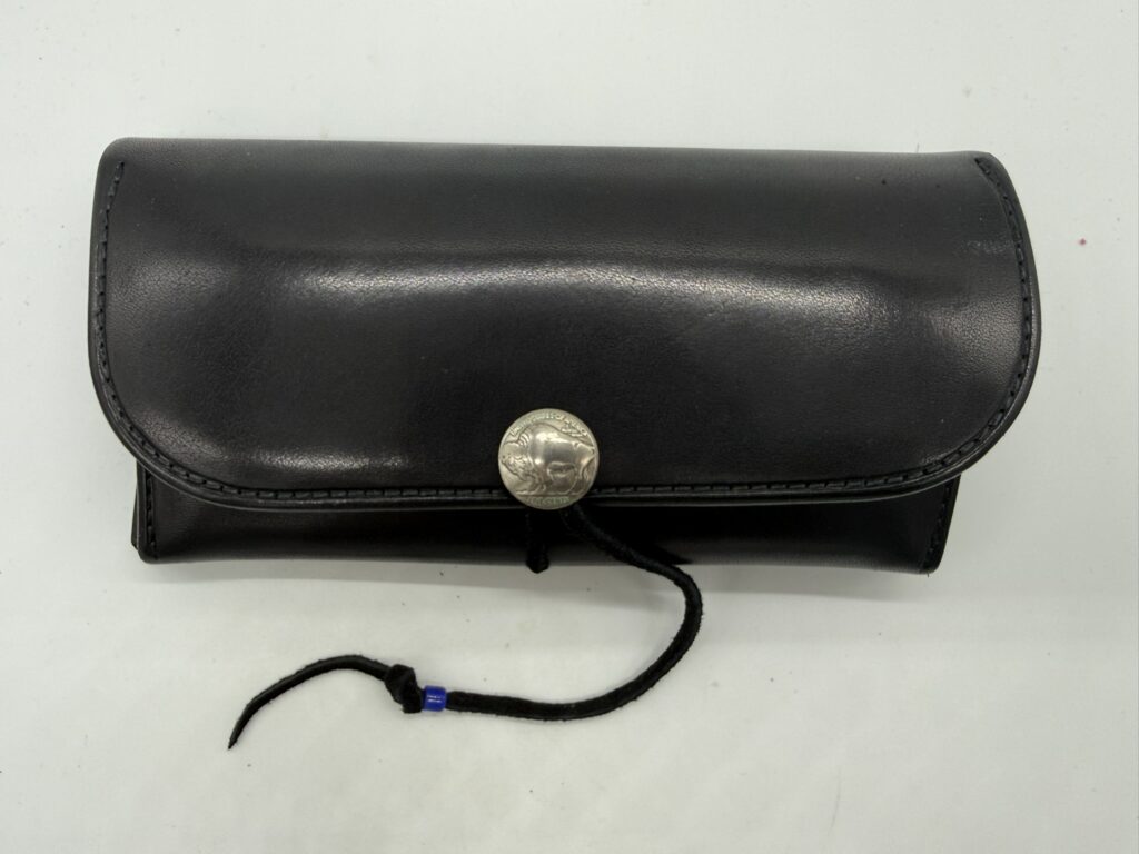 【新品】二つ折りロングウォレット【黒】