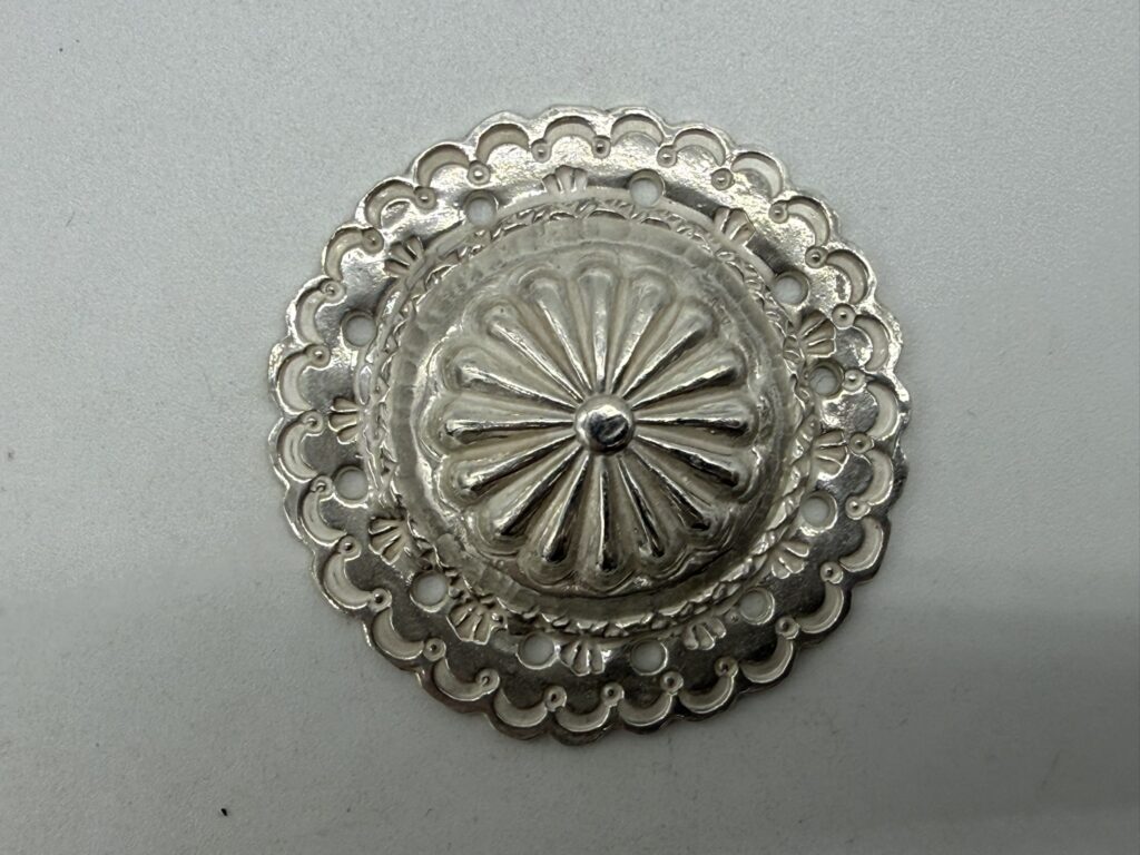 【極美品】フラワーコンチョ【15.88g】