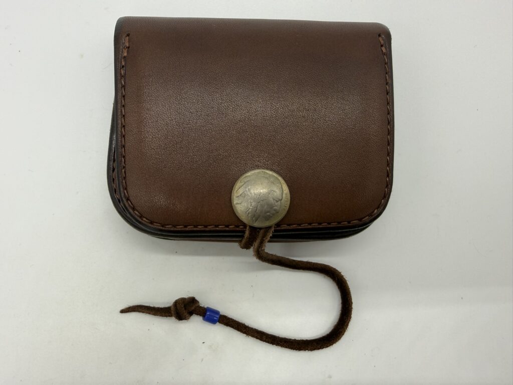 【ほぼ新品】角形小銭入れ【こげ茶】