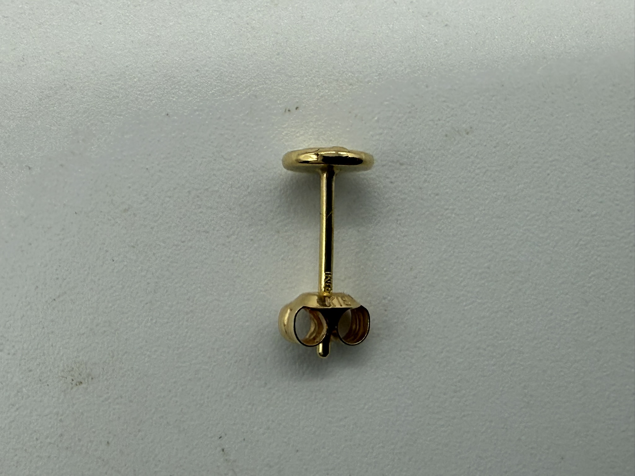 【美品レア】小金メタルピアス【0.61g】 - 画像 (5)