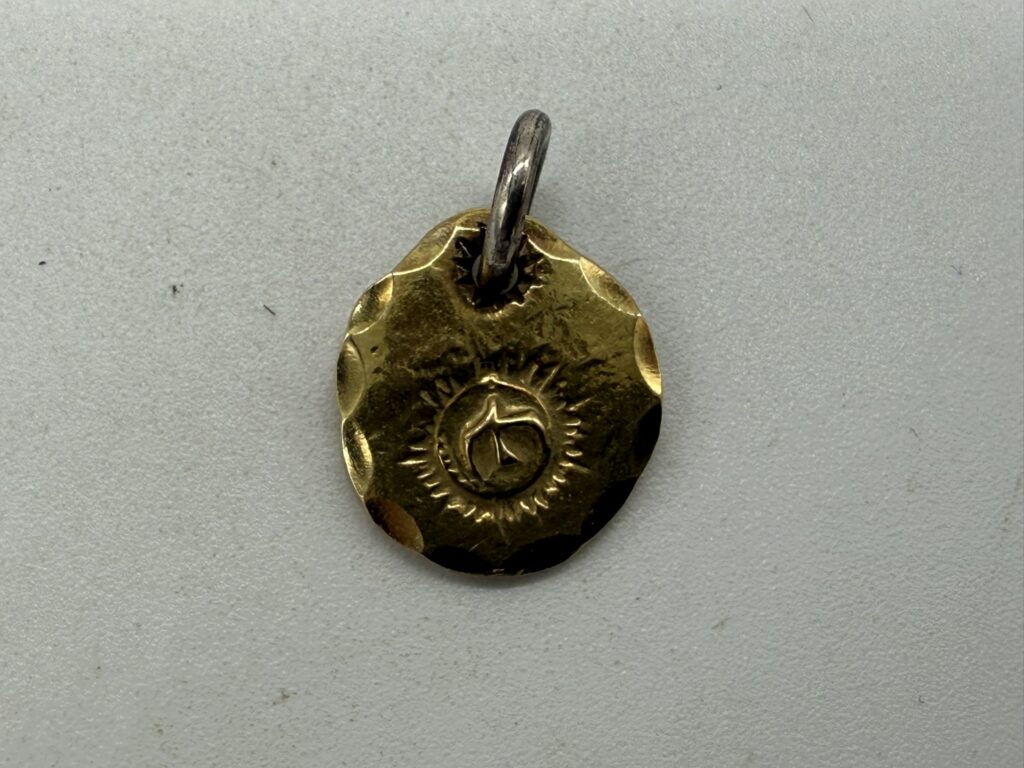 【美品】K18IN太陽メタル大【現行3.46g】