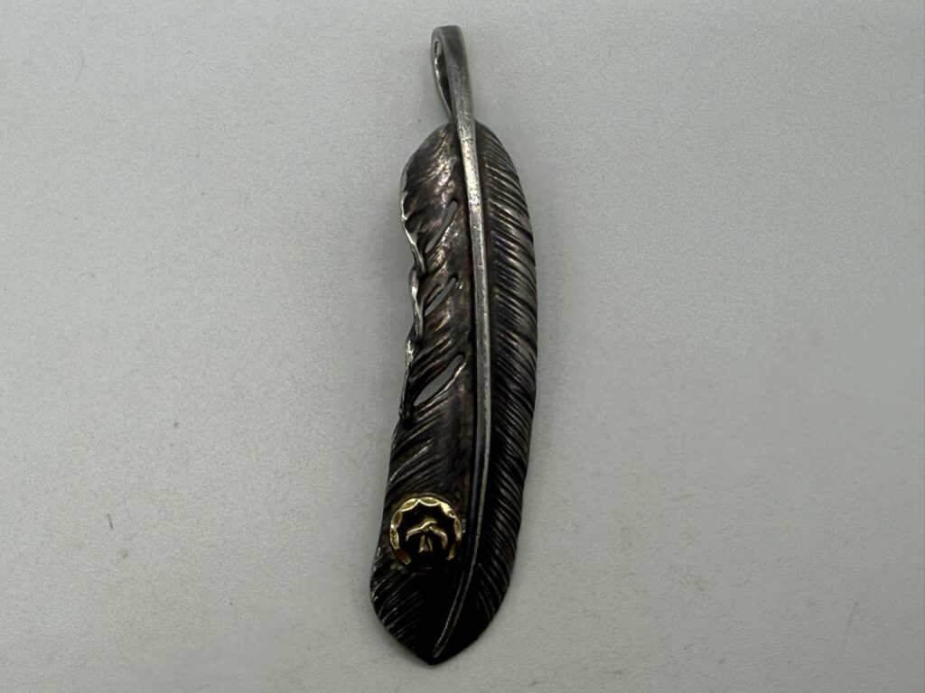【良品】金メタル付特大フェザー右【現行11.10g】